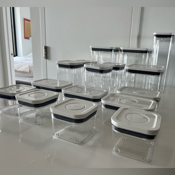 OXO 40-piece food storage set. Excellent condition. - Picture 6 of 10